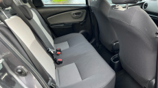 Toyota Yaris 1.5 VVT-i Icon Tech 5dr Petrol Hatchback